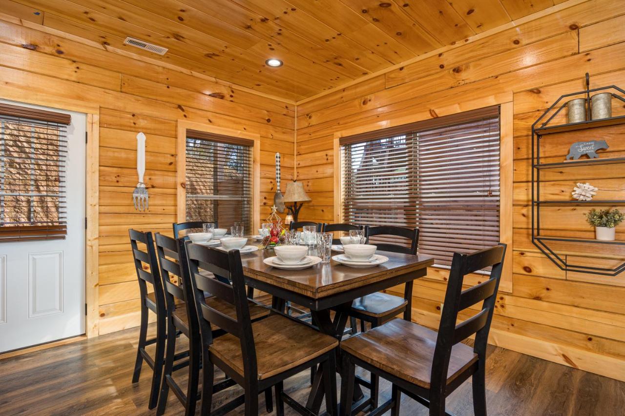 5Bd5B Escape Cabin With 2 Hottubs, Thtr &Game Rm,1Mi To The Parkway! 4Mi To Dollywood - Spring Deal Pigeon Forge Luaran gambar
