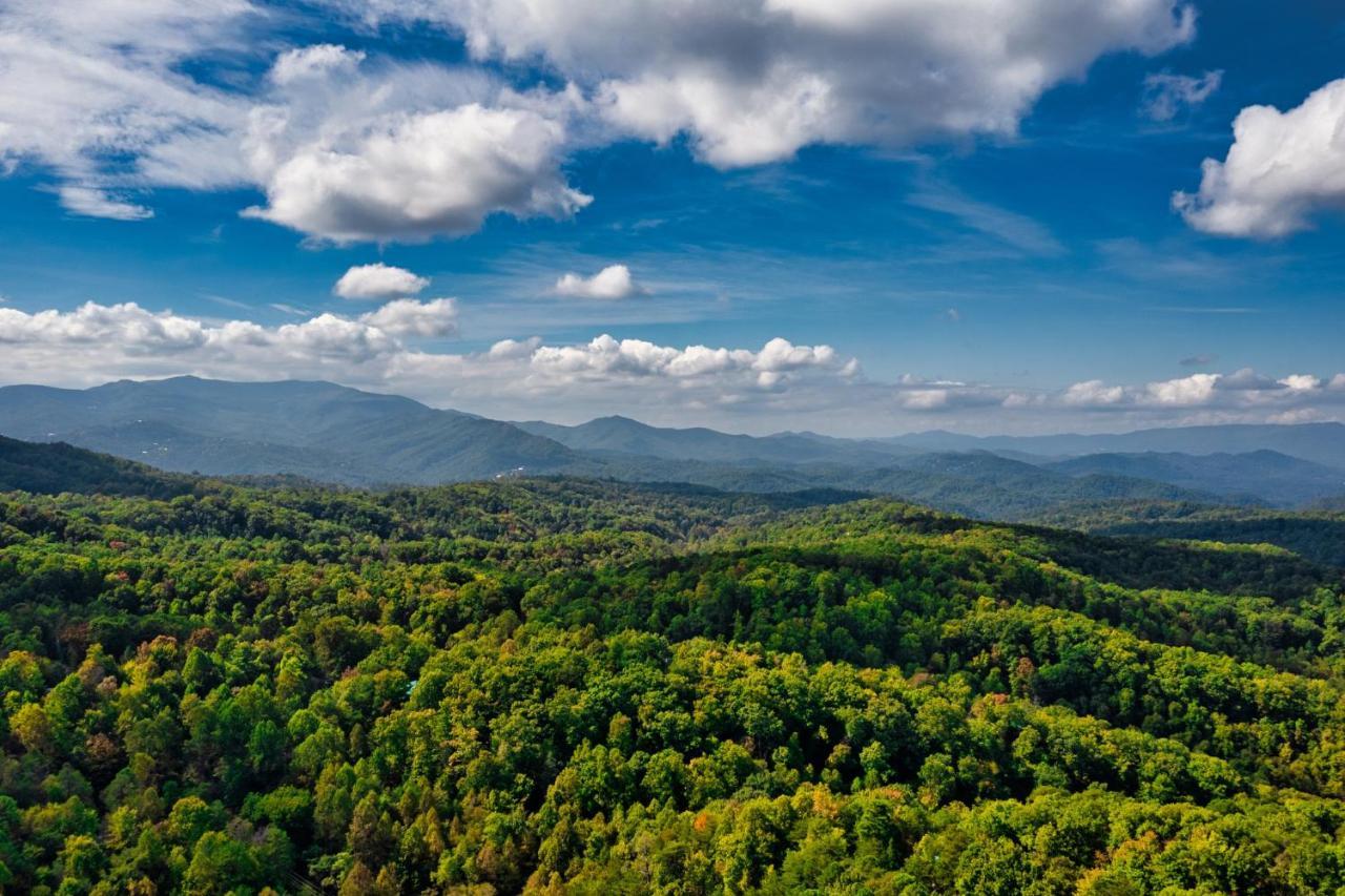 5Bd5B Escape Cabin With 2 Hottubs, Thtr &Game Rm,1Mi To The Parkway! 4Mi To Dollywood - Spring Deal Pigeon Forge Luaran gambar
