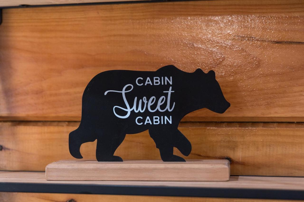 5Bd5B Escape Cabin With 2 Hottubs, Thtr &Game Rm,1Mi To The Parkway! 4Mi To Dollywood - Spring Deal Pigeon Forge Luaran gambar